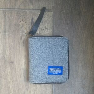 PENDLETON GRAY WOOL/LEATHER WALLET 4LX4.5W